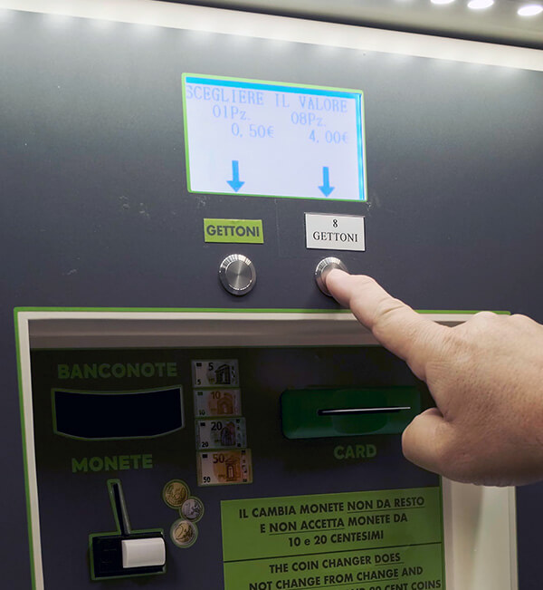 7 - premere pulsante 8 gettoni